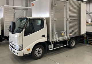 405307922