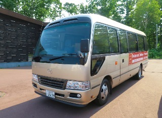 430773124